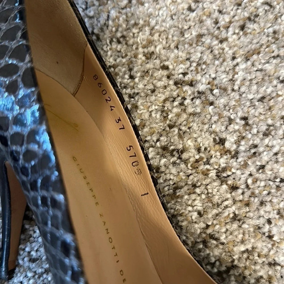Giuseppe Zanotti Vero Cuoio Snakeskin Pumps, beyond GORGEOUS❤️❤️, Size 37, EUC - Picture 7 of 13